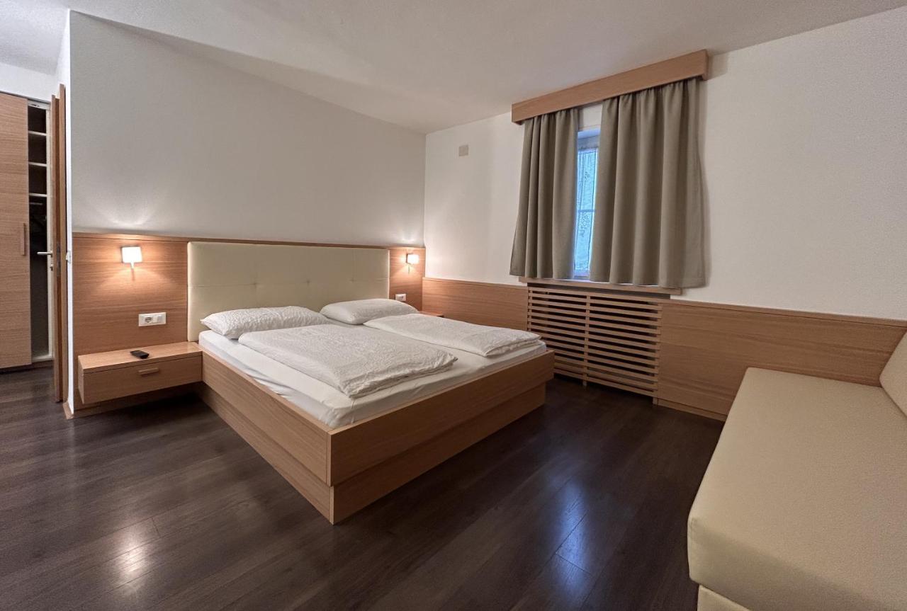 Roter Adler Hotell Caldaro Exteriör bild